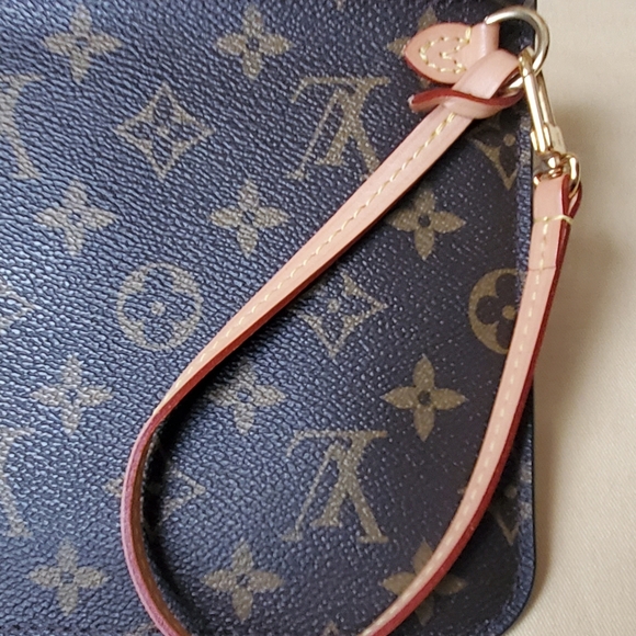 Louis Vuitton Neverfull MM GM Monogram Pouch - Picture 6 of 13